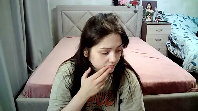 juliettkalen online show from 04-21-26, 03:35