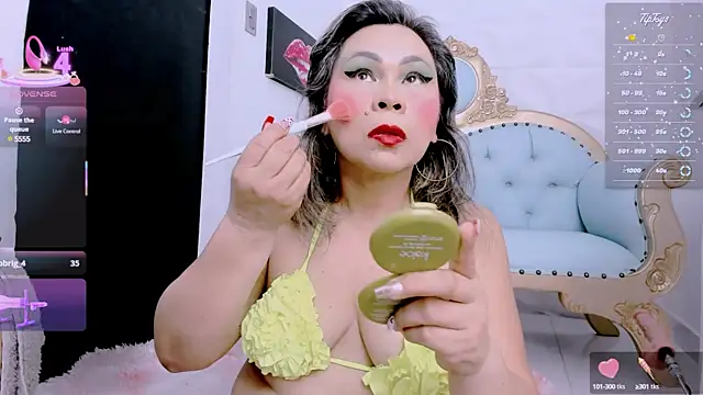 Snapshot of dianamilf chatting on 02-16-25, 01:47 dianamilf online show from 02-16-25, 01:47