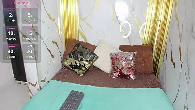 dianamilf online show from 07-10-26, 07:49