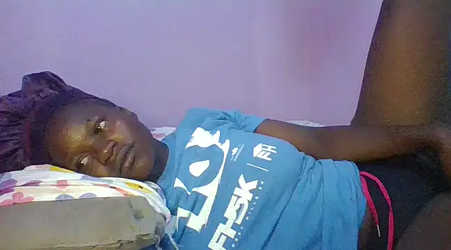 Snapshot of prettychic5 chatting on 03-05-25, 06:54 prettychic5 online show from 03-05-25, 06:54