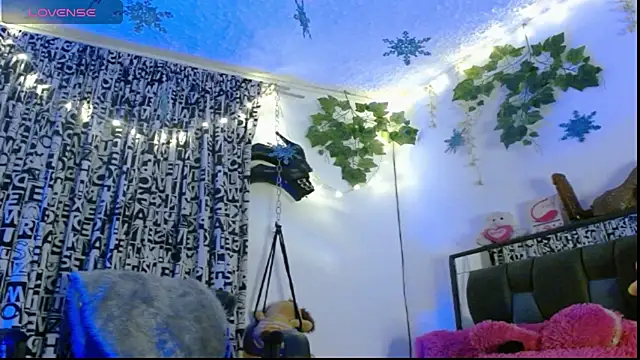 DULCE ZOE online show from 01-04-25, 03:50