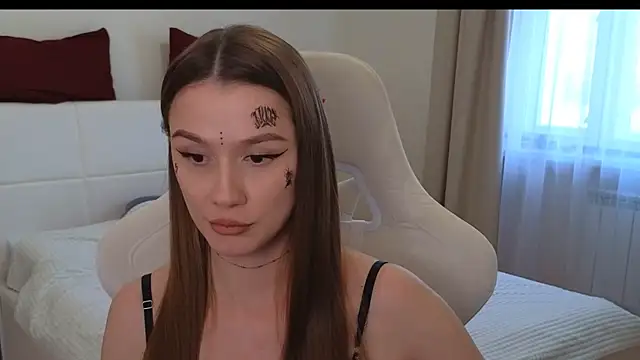 Snapshot of Madi_soon chatting on 01-21-25, 11:56 Madi soon online show from 01-21-25, 11:56