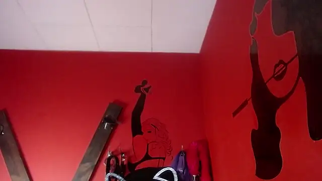 HannaCarrter online show from 01-28-25, 11:49