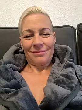 DarleenHot online show from 10-22-25, 06:35