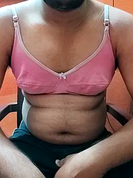 Snapshot of mrshine chatting on 03-18-25, 05:31 mrshine online show from 03-18-25, 05:31