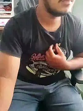 Snapshot of mrshine chatting on 10-10-25, 04:22 mrshine online show from 10-10-25, 04:22