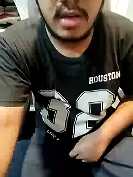 Snapshot of mrshine chatting on 10-19-25, 01:12 mrshine online show from 10-19-25, 01:12