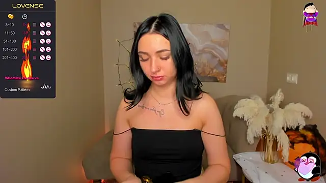 Snapshot of Sourr_Lollipop chatting on 10-26-25, 11:42 Sourr Lollipop online show from 10-26-25, 11:42