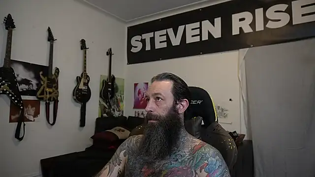 Snapshot of StevenRiseNYC chatting on 07-13-26, 10:07 StevenRiseNYC online show from 07-13-26, 10:07