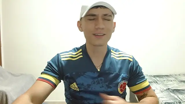 Snapshot of ChicoMaloFfF chatting on 06-28-26, 01:11 ChicoMaloFfF online show from 06-28-26, 01:11