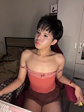 Plaxtique online show from 02-05-26, 05:39