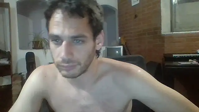 Snapshot of Stevenson988 chatting on 11-15-25, 05:38 Stevenson988 online show from 11-15-25, 05:38