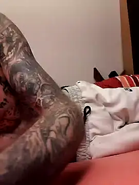 Snapshot of PIercingBoy38 chatting on 01-08-25, 12:38 PIercingBoy38 online show from 01-08-25, 12:38