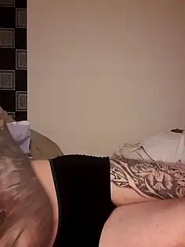 Snapshot of PIercingBoy38 chatting on 01-22-25, 12:48 PIercingBoy38 online show from 01-22-25, 12:48