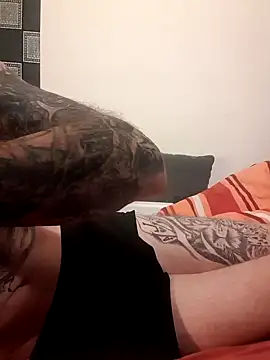 Snapshot of PIercingBoy38 chatting on 01-25-25, 05:18 PIercingBoy38 online show from 01-25-25, 05:18