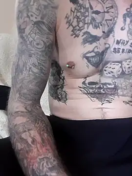 Snapshot of PIercingBoy38 chatting on 03-07-25, 01:40 PIercingBoy38 online show from 03-07-25, 01:40