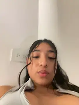 Bellafr online show from 01-04-25, 11:59