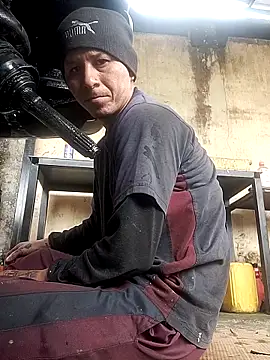 Somospareja1987 online show from 12-17-25, 04:24