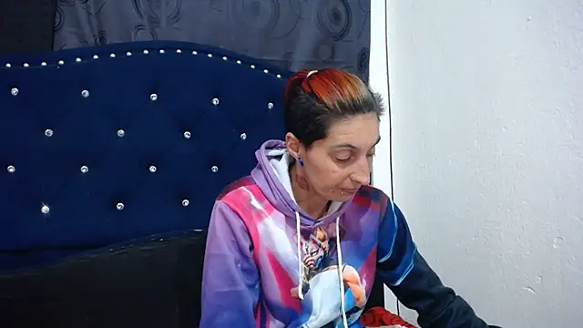 Snapshot of anyu1306 chatting on 01-07-25, 01:49 anyu1306 online show from 01-07-25, 01:49