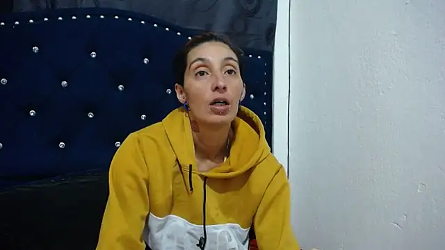 Snapshot of anyu1306 chatting on 01-10-25, 05:58 anyu1306 online show from 01-10-25, 05:58