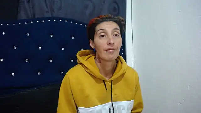 Snapshot of anyu1306 chatting on 01-10-25, 10:36 anyu1306 online show from 01-10-25, 10:36