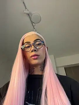 Miss sagitario online show from 03-12-26, 11:49