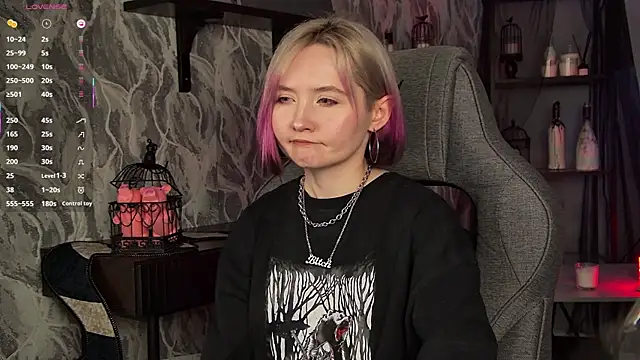 ReiYosimoto online show from 04-20-26, 02:20