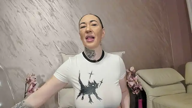 Rayanablackandwhite online show from 02-16-26, 04:08