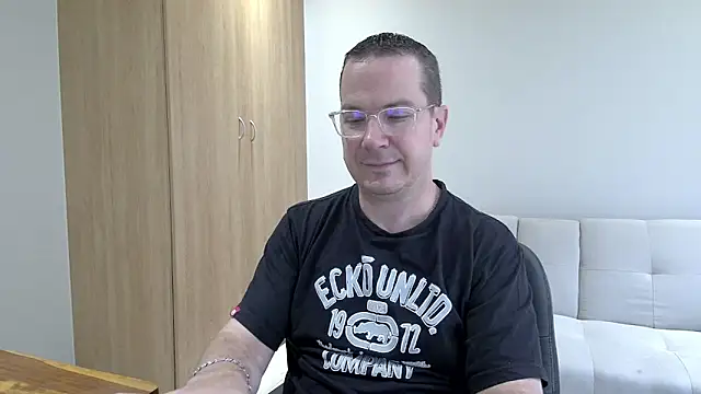 BrettJ81 online show from 02-02-26, 02:27