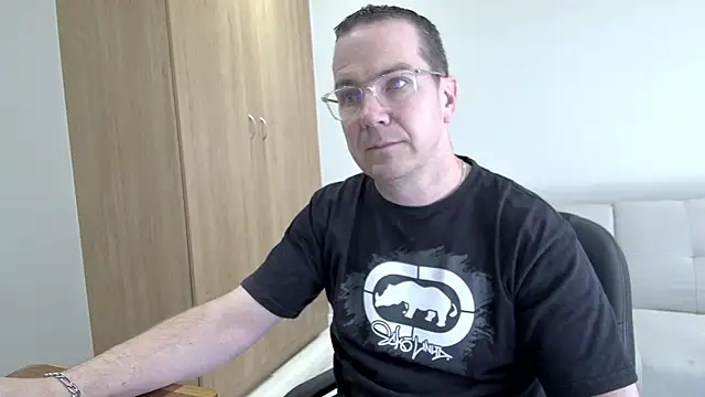 BrettJ81 online show from 04-04-26, 12:13