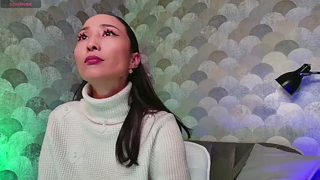 1reisatumi  online show from 10-26-25, 01:28