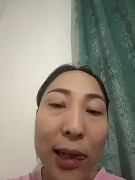 Snapshot of 1reisatumi_ chatting on 03-14-26, 04:23 1reisatumi online show from 03-14-26, 04:23