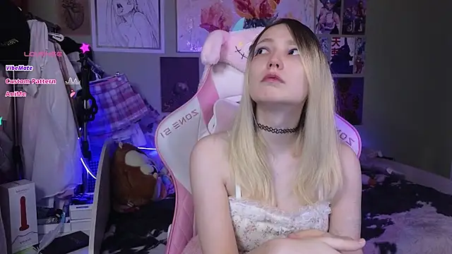 Evie Ro online show from 01-14-25, 10:34