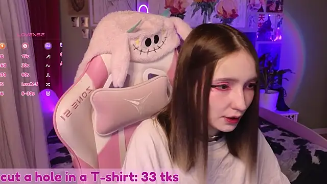 Evie Ro online show from 04-12-26, 10:48