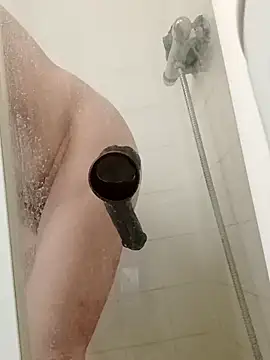 Snapshot of JOHANNA9MOI02 chatting on 03-08-25, 11:05 JOHANNA9MOI02 online show from 03-08-25, 11:05