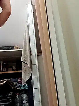 Snapshot of JOHANNA9MOI02 chatting on 09-12-25, 08:42 JOHANNA9MOI02 online show from 09-12-25, 08:42