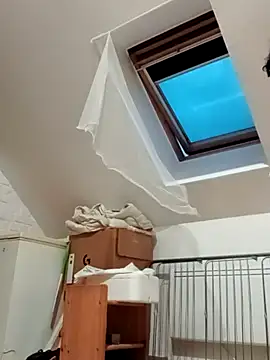 Snapshot of JOHANNA9MOI02 chatting on 09-24-25, 05:49 JOHANNA9MOI02 online show from 09-24-25, 05:49