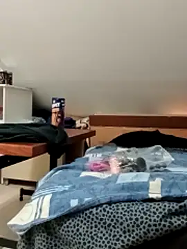 Snapshot of JOHANNA9MOI02 chatting on 11-22-25, 11:15 JOHANNA9MOI02 online show from 11-22-25, 11:15