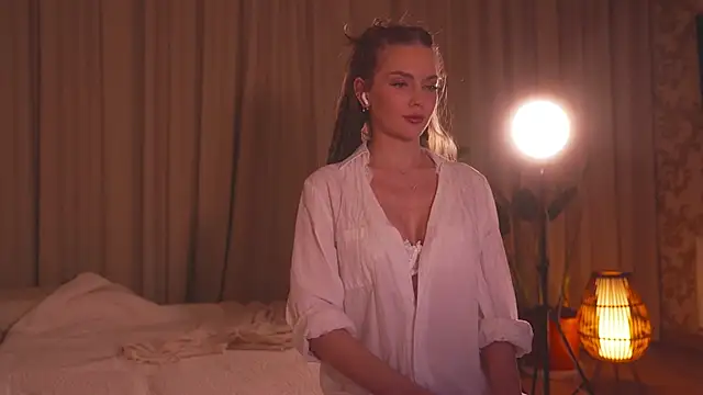 Snapshot of house_of_dragon chatting on 12-15-25, 11:20 house of dragon online show from 12-15-25, 11:20