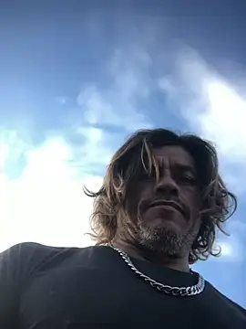 Snapshot of kvr27 chatting on 02-17-26, 12:12 kvr27 online show from 02-17-26, 12:12