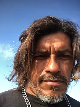 Snapshot of kvr27 chatting on 02-25-26, 01:21 kvr27 online show from 02-25-26, 01:21