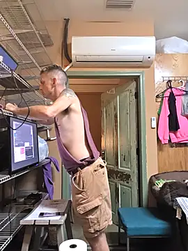 leahcimnikral online show from 09-19-25, 01:29