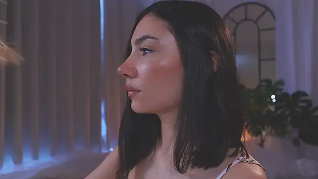 Snapshot of AmyArmstrong chatting on 11-15-25, 08:38 AmyArmstrong online show from 11-15-25, 08:38