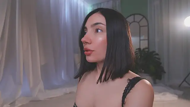 AmyArmstrong online show from 02-12-26, 10:27