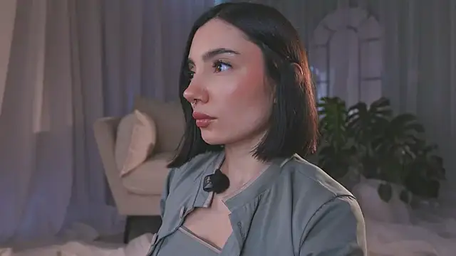 AmyArmstrong online show from 04-24-26, 10:23