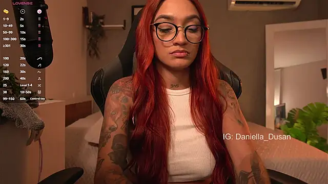 Snapshot of DaniDusan_ chatting on 12-07-24, 12:52 DaniDusan  online show from 12-07-24, 12:52