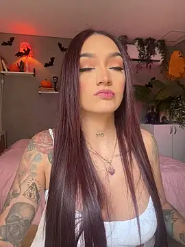 Snapshot of DaniDusan_ chatting on 10-29-25, 06:31 DaniDusan  online show from 10-29-25, 06:31