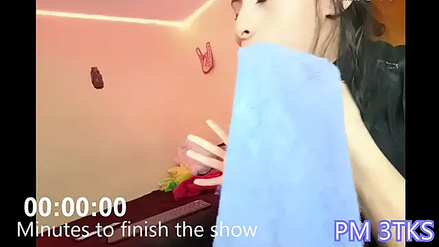 Snapshot of Monse_n_Mont chatting on 12-03-24, 04:03 Monse n Mont online show from 12-03-24, 04:03