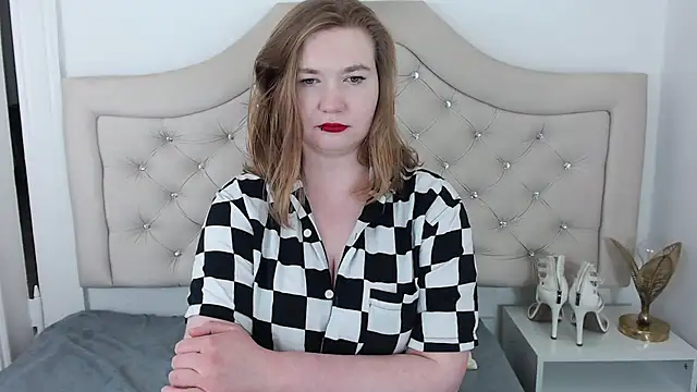 LaraDream online show from 01-31-25, 12:50