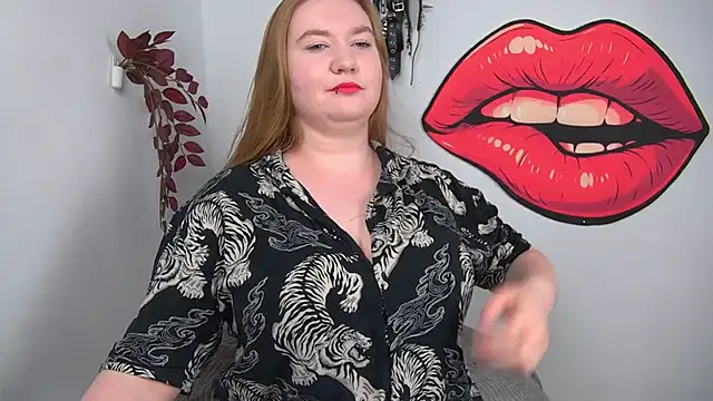 LaraDream online show from 05-17-26, 03:30